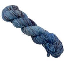 Load image into Gallery viewer, Delft 3