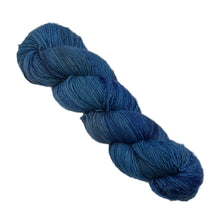 Load image into Gallery viewer, Delft 4