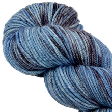 Load image into Gallery viewer, Delft 3